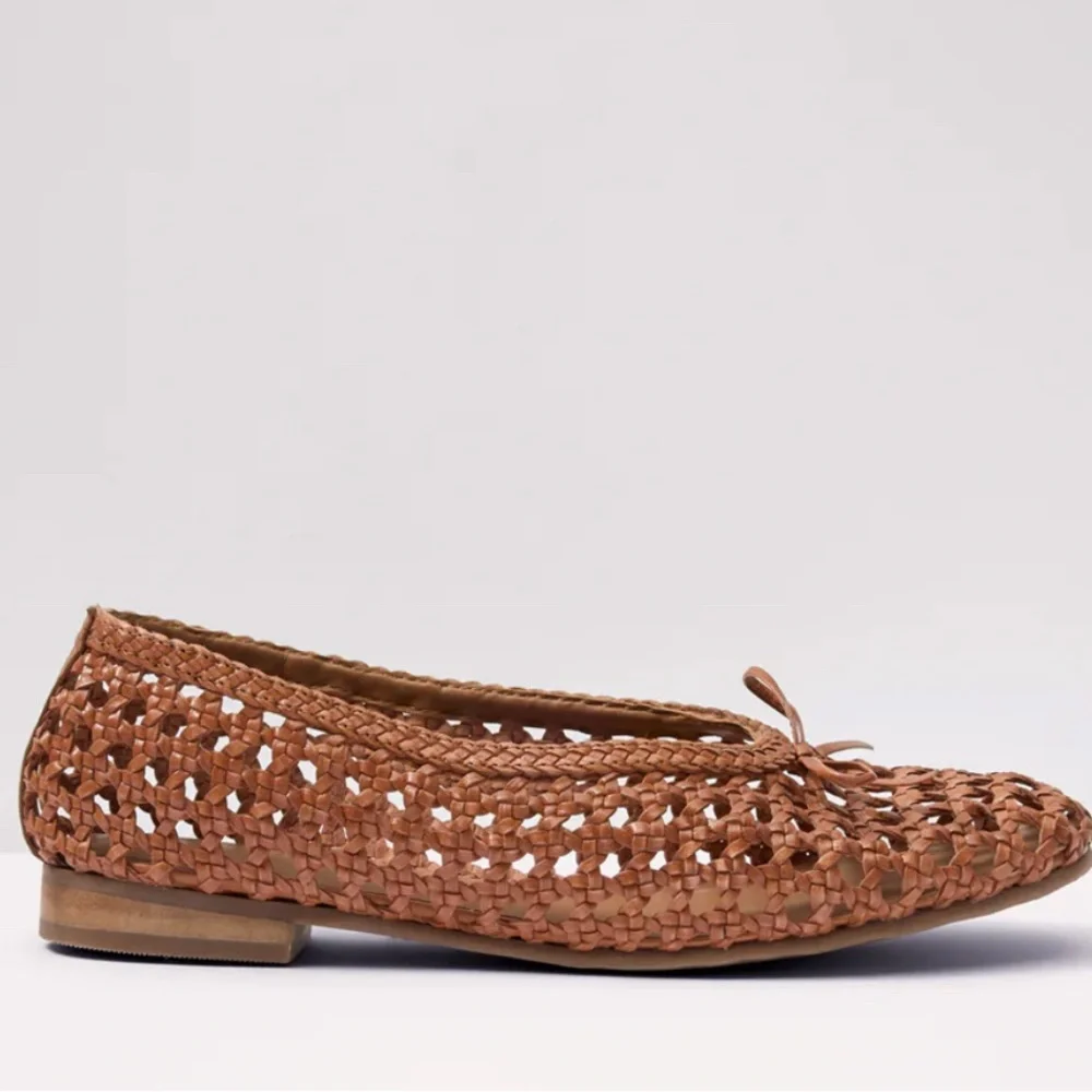 NWT Seychelles Women's Leather Brown Woven Loafers - Picture 5 of 11